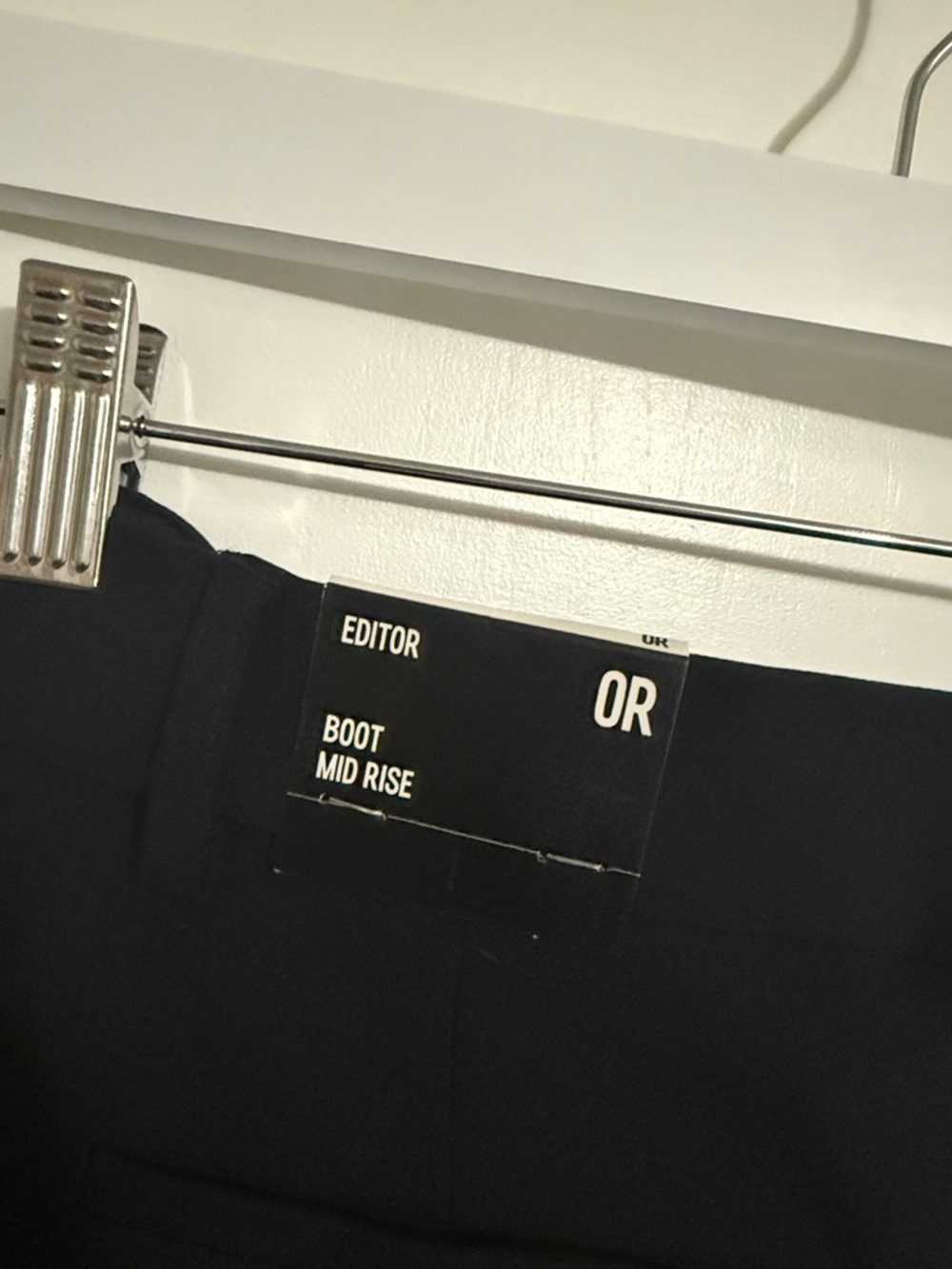 Express Editor Mid-Rise Boot Cut Pants - Picture 4 of 6